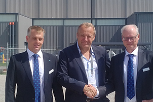 Bildtext: v.l.: Jörg Thomas Buchholz, COO Bilstein USA, Werner Griesmaier, Unternehmensgründer SGS, Dr. Bernhard Gräwe, Geschäftsführer Bilstein, DI Mich Bildtext: v.l.: Jörg Thomas Buchholz, COO Bilstein USA, Werner Griesmaier, Unternehmensgründer SGS, Dr. Bernhard Gräwe, Geschäftsführer Bilstein, DI Mich